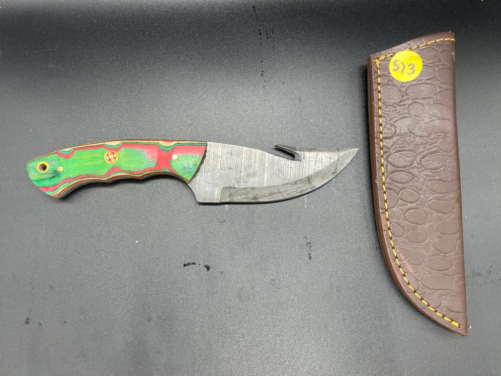 Fixed Blade Damascus Steel Knife w/Leather Sheath