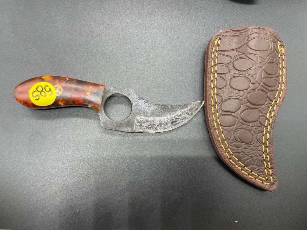 Fixed Blade Knife w/Leather Sheath