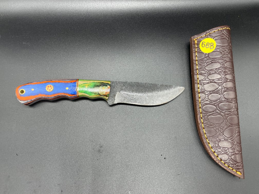 Fixed Blade Knife w/Leather Sheath