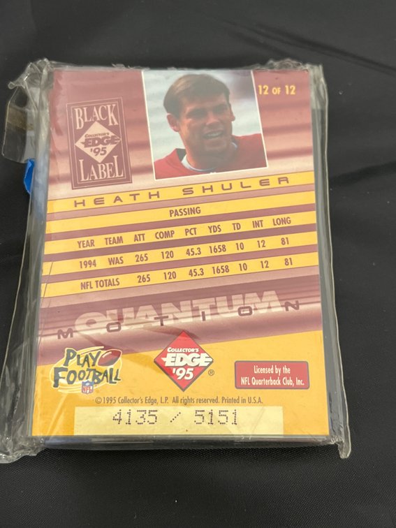 1995 COLLECTORS EDGE BLACK LABEL 12 CARD COMPLETE SET HOF EXTREMELY RARE NUMBERED TO ONLY 5151 IN EXISTENCE. JOHN ELWAY- JEROME BETTIS-DREW BLEDSOE-MARSHALL FAULK-JERRY RICE JUST TO NAME A FEW.