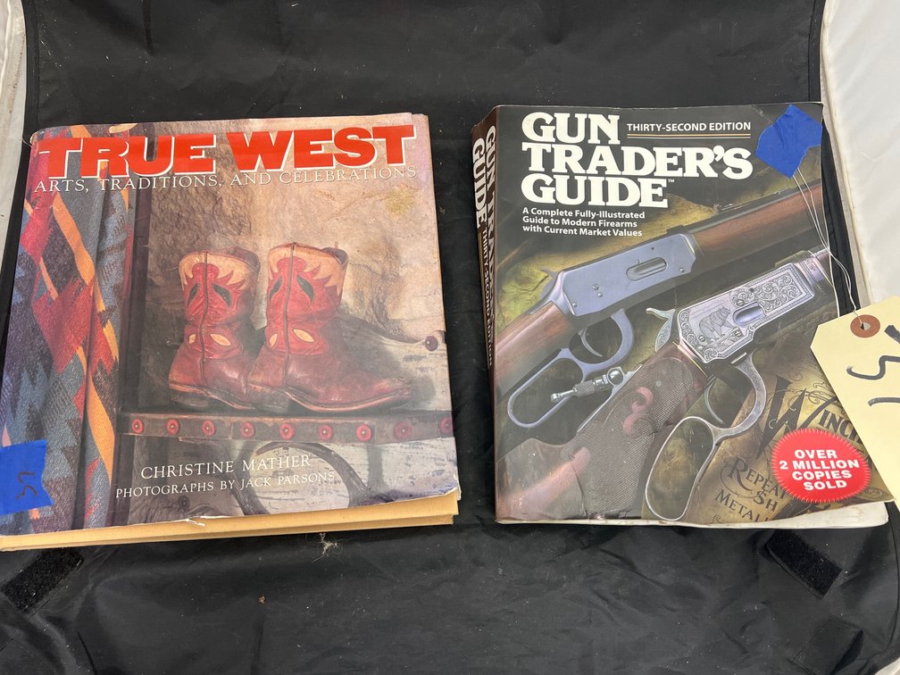 2 Pcs - Gun Trader's Guide & Western Book