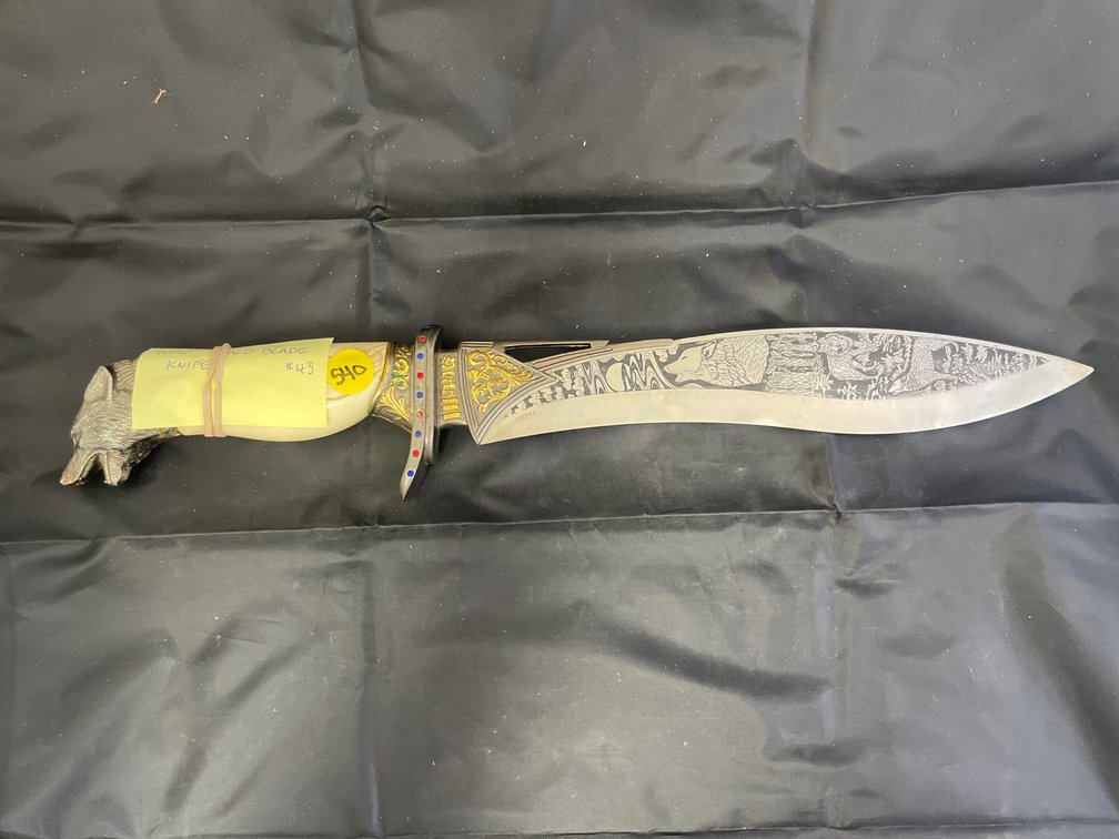 Wolf Fixed Blade Knife