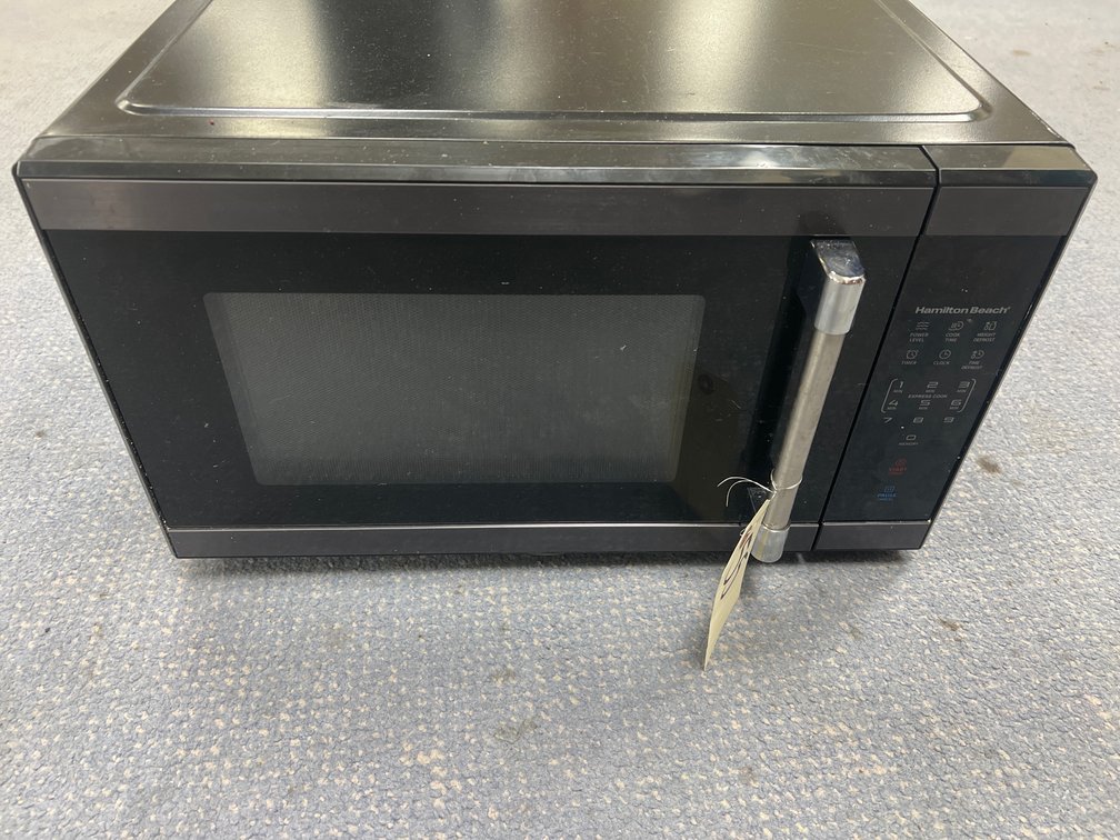 Hamilton Beach Microwave 20"L x 14"W x 12"H