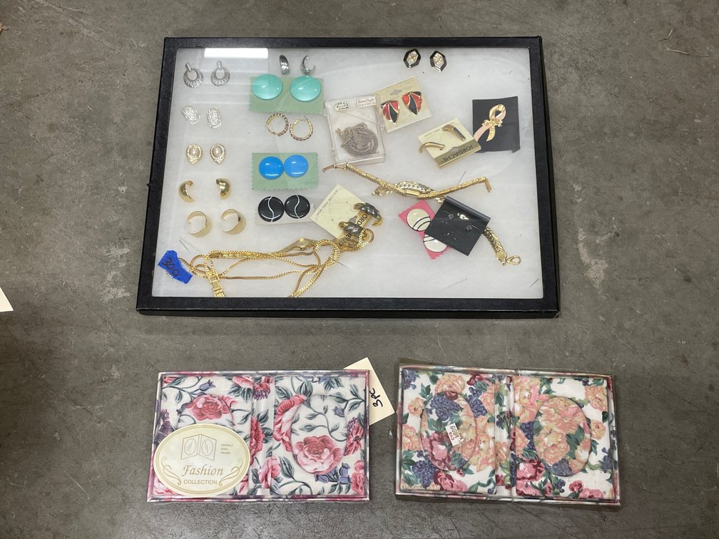 Assorted Fashion Jewelry - Oval Frames