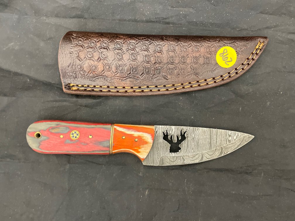 Fixed Blade Damascus Steel Knife w/Sheath