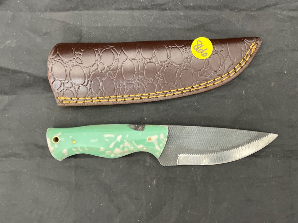Fixed Blade Knife w/Sheath