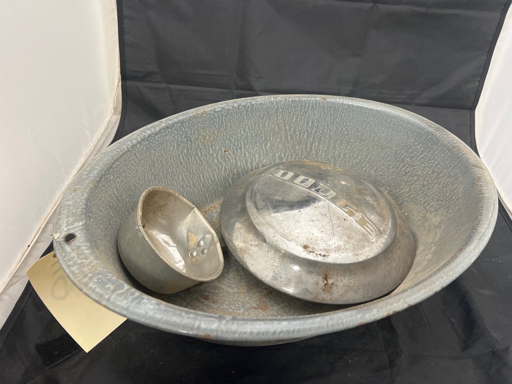 Enameled Wash Basin - Aluminum Ladle - Dodge Center