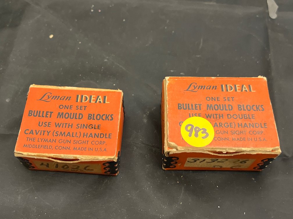 2 Pcs - Lymon Ideal 32 S&W Long Bullet Molds