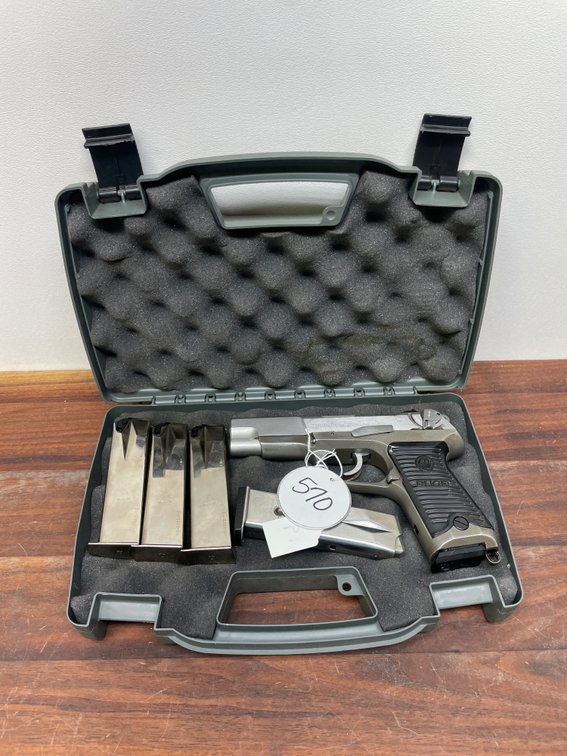 Ruger Model P85 9mmx19 Serial # 302-29081 - 15 Rd - 4 Extra Mags - Has Case