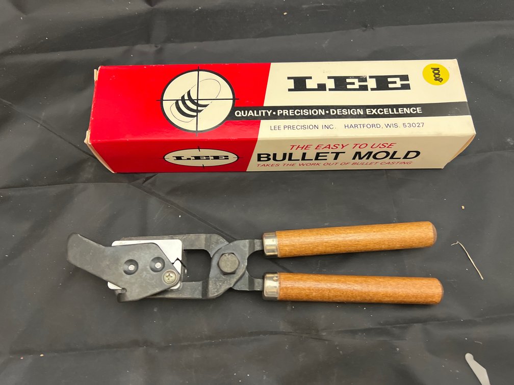 Lee 375 Dia Double Cavity Bullet Mold
