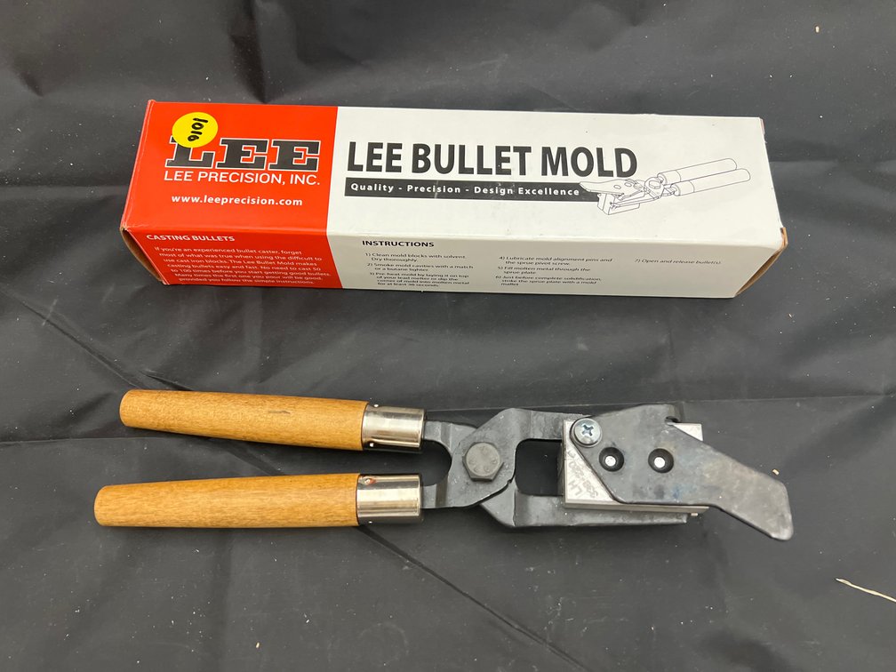 Lee Double Cavity 338 Dia Bullet Mold