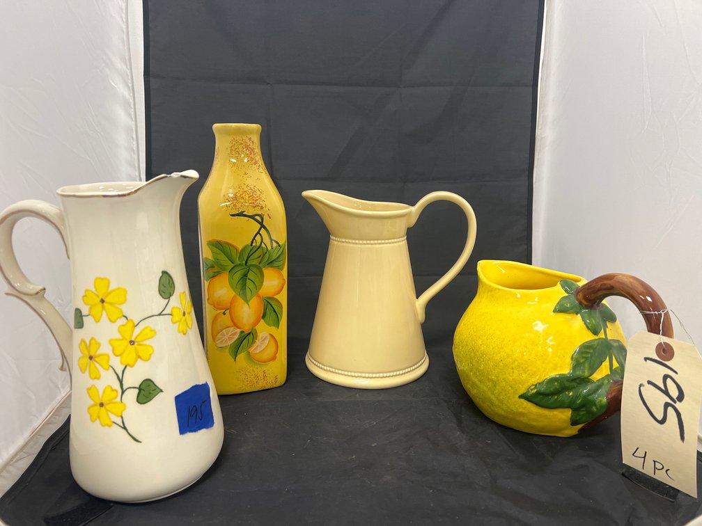4 Pcs - Pitchers & Jug