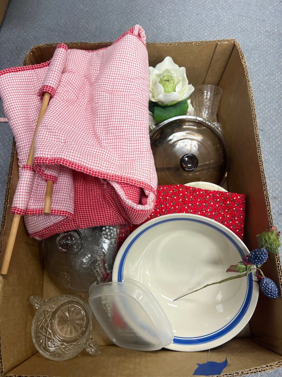 Serving Mats - Casserole Carrier - Cups & More