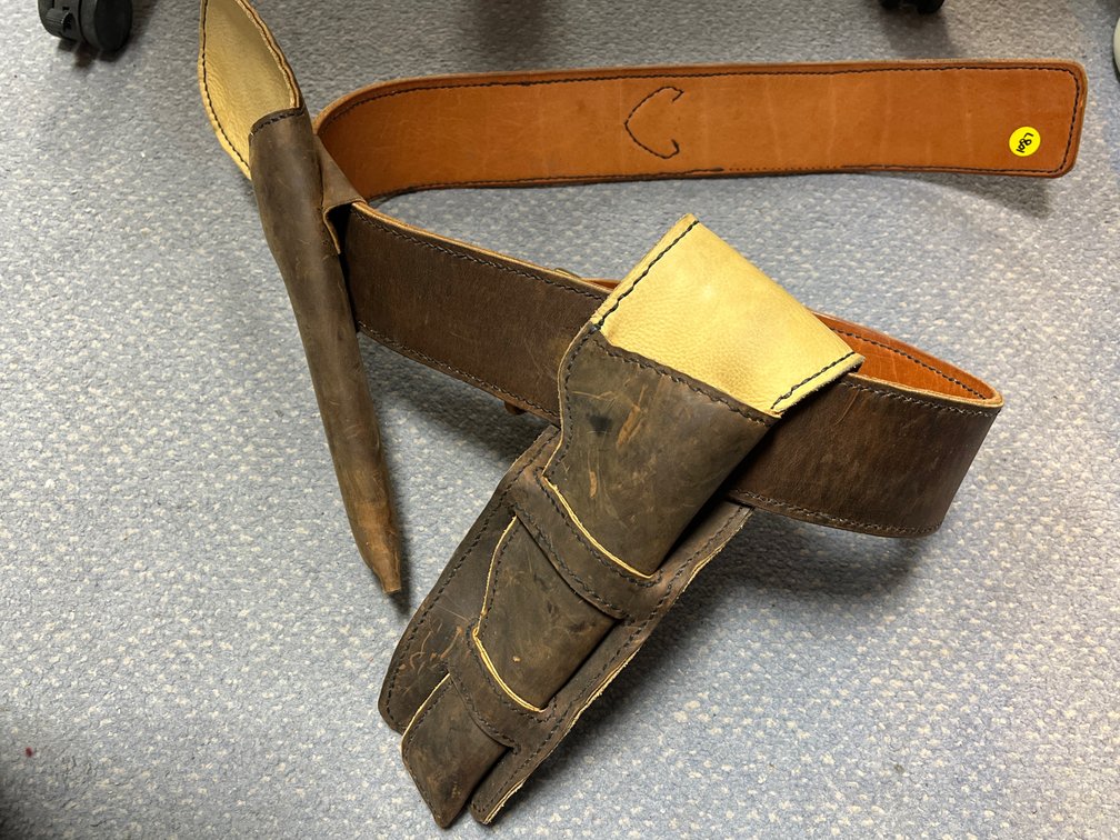 Leather Belt w/2 Pistol Holsters