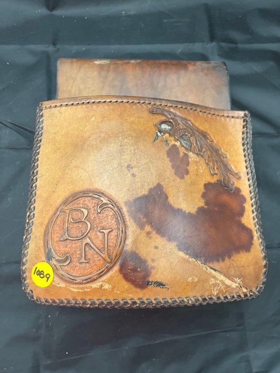 Leather Pouch w/Belt