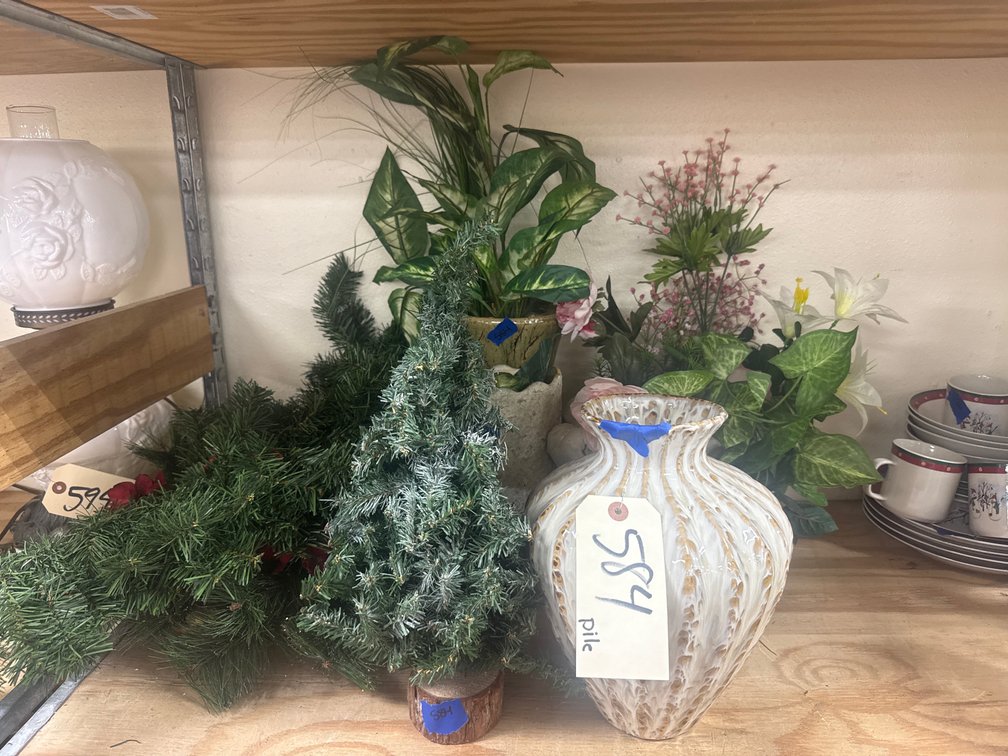 Garland - Greenery - Vases & Planter