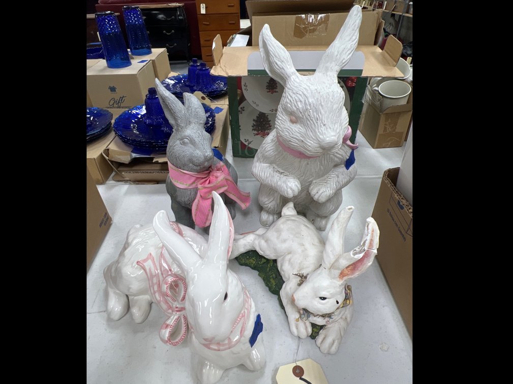 4 Pcs - Bunny Figurines - 1 As Is