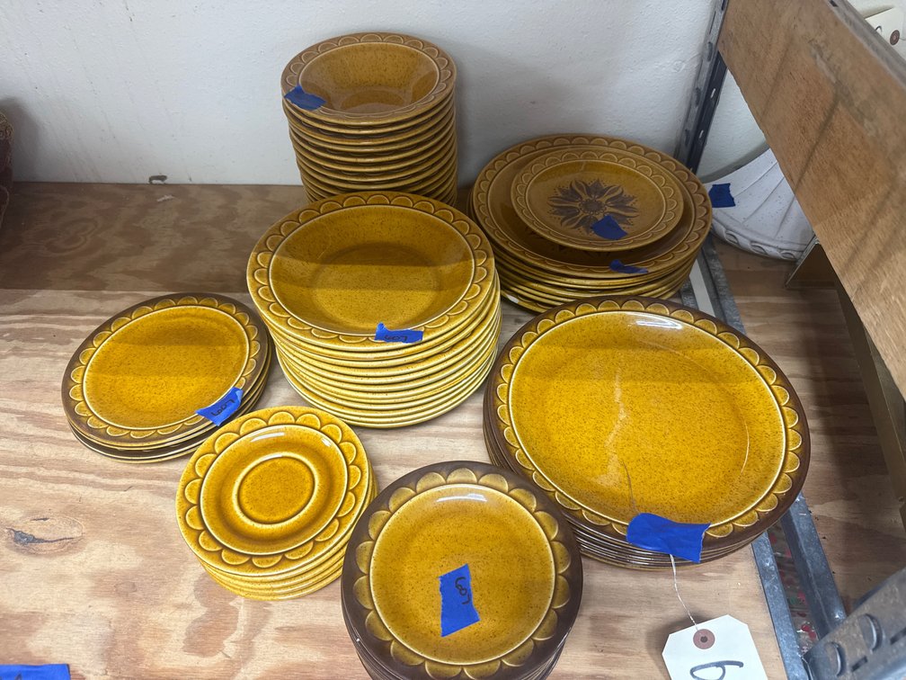Brown Plates & Bowls