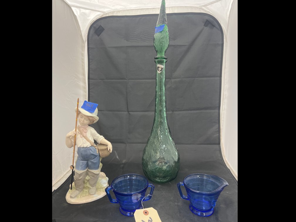 4 Pcs - Decanter w/Stopper - Nadol Figurine - Blue Glass