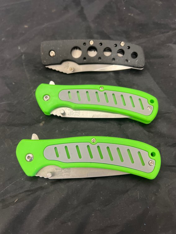 3 Frosh Cutlery Tactical Knives