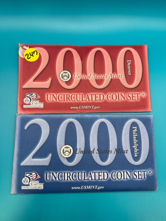 2000 Denver & Philadelphia Uncirculated Coin Sets