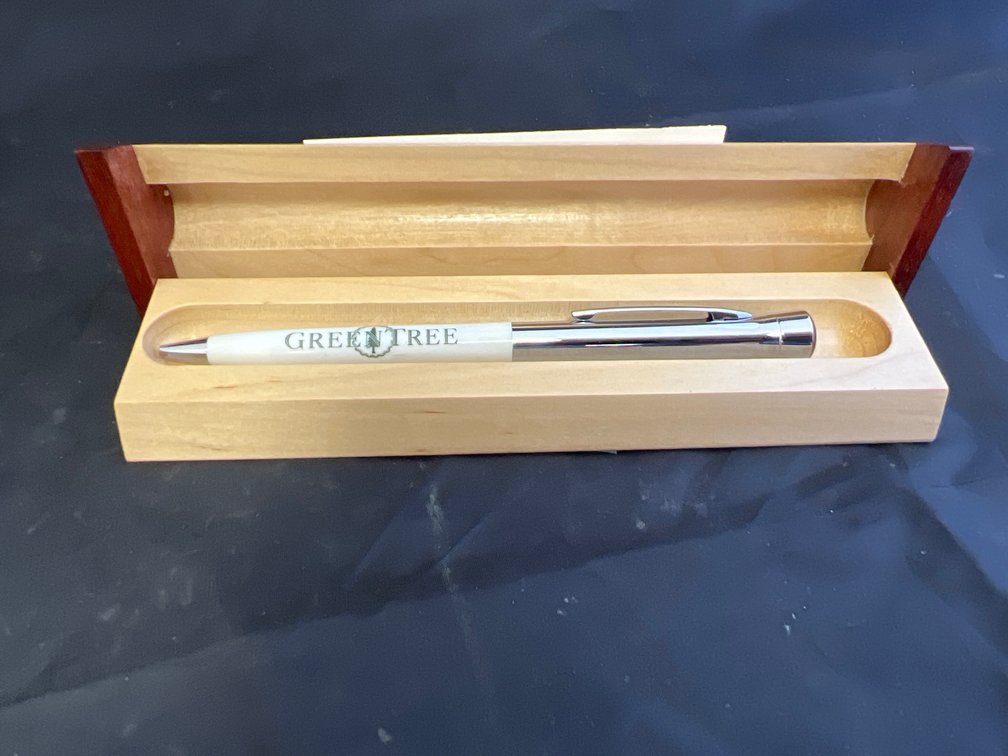 Pen Set in Wood Case