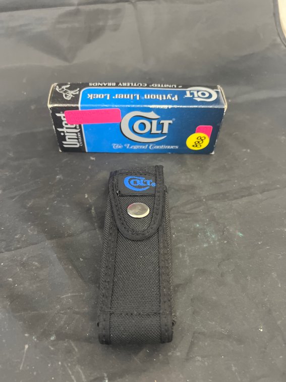 Colt Python Folding Knife w/Nylon Holster in box
