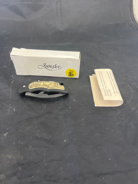 Jungli Scrimshaw Z Deer Folding Knife in box