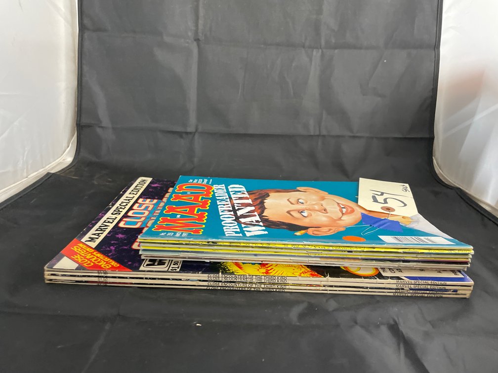 4 - Close Encounters of the 3rd Kind Jumbo Comics & MAD