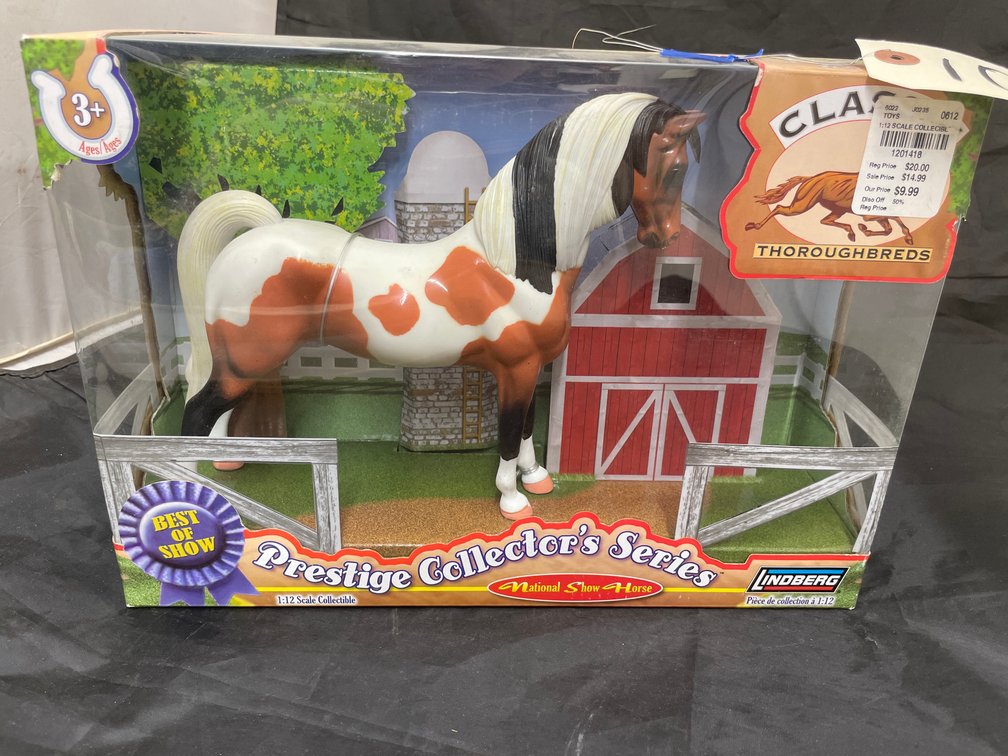 Lindbergh National Show Horse 1:12 Scale Collectible Horse in box