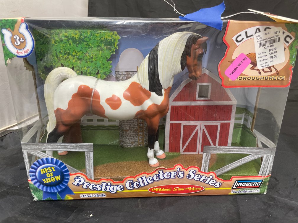 Lindbergh National Show Horse 1:12 Scale Collectible Horse in box