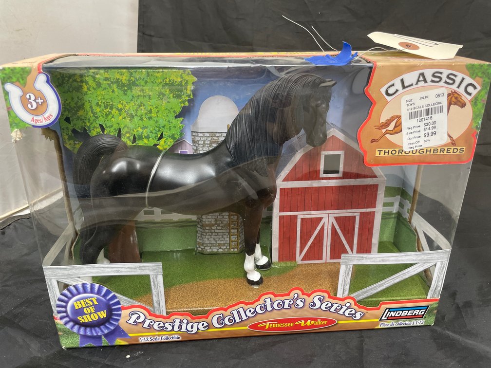 Lindbergh Tennessee Walker 1:12 Scale Collectible Horse in box
