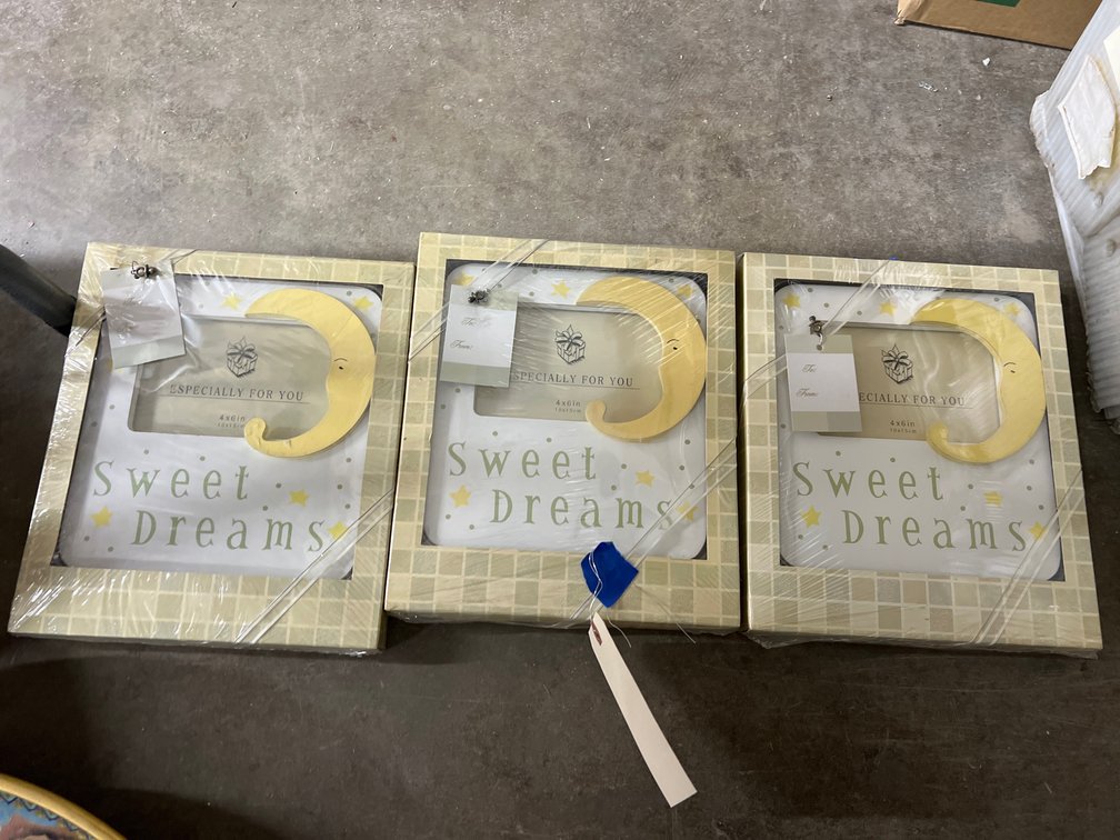 3 Pcs - Assorted Pic Frames