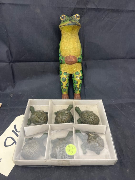 2 Pcs - Wooden Sitting Frog & 6 Turtle Figurines in Box