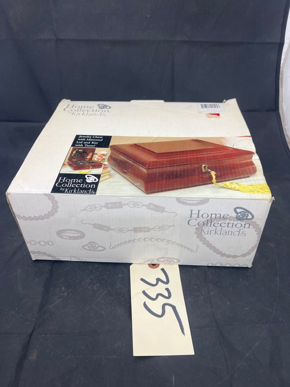 Home Collection by Kirkland Jewelry Chest in box