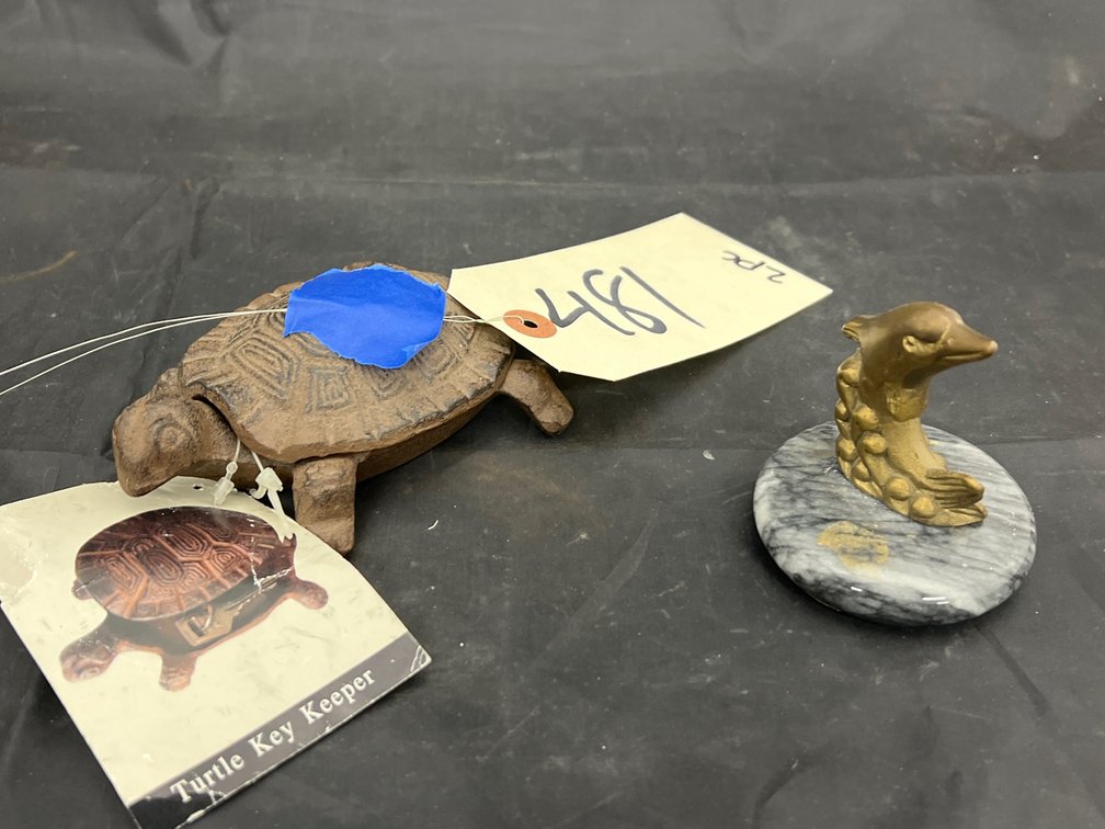 2 Pcs - Metal Turtle Key keeper & Stone/Metal Dolphin Figure