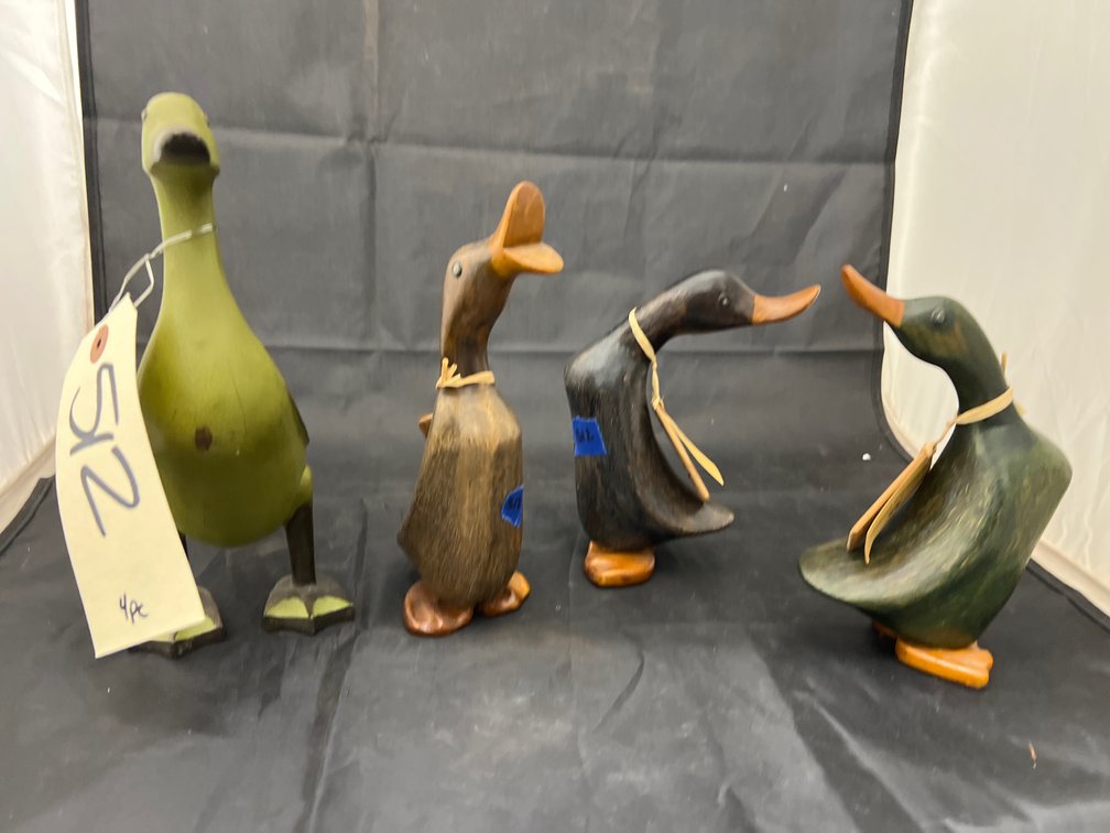 5 Pcs - Wooden Ducks