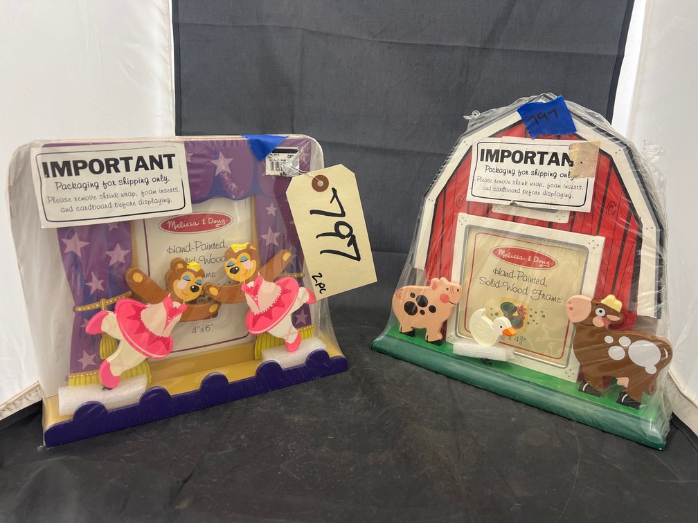 2 - Melissa & Doug Picture Frames