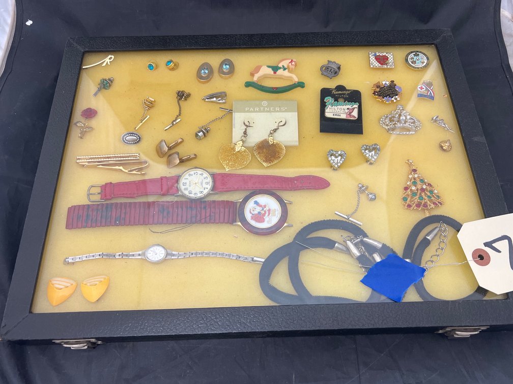 Fashion Jewelry Display w/Contents