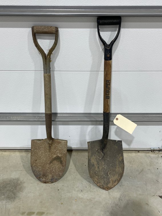 2 Pcs - Shovels