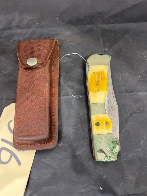 Folding Pocket Knife w/Leather Holster