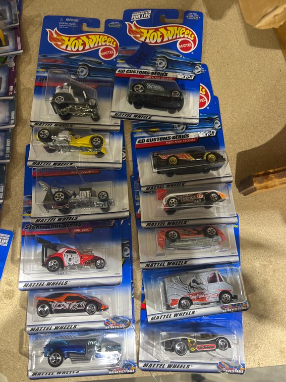 12 Pcs - Hot Wheels Cars in Pkg