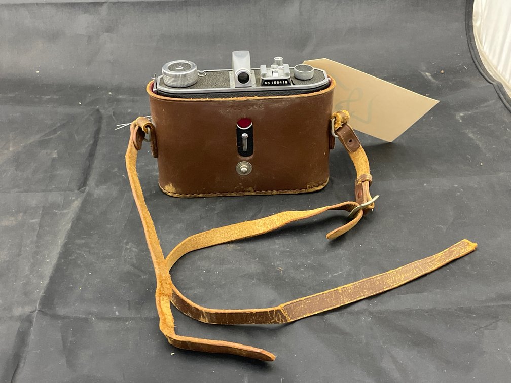 1950's Minolta Camera w/Leather Case