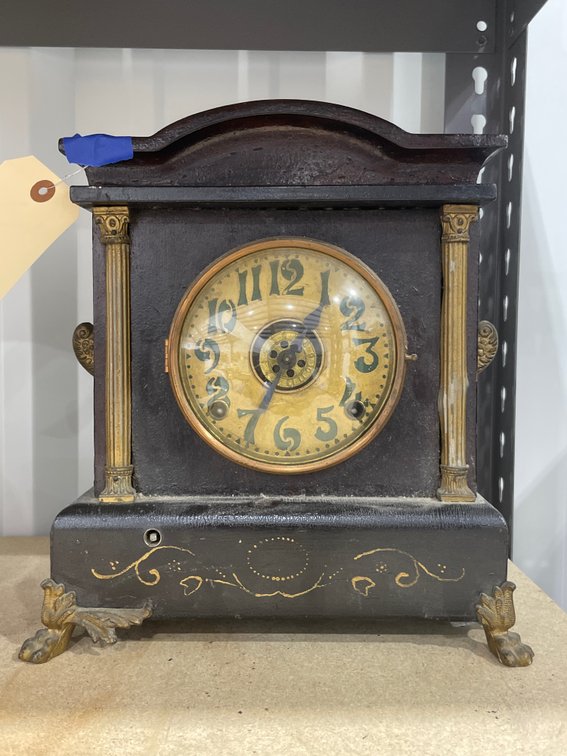 Vintage Wooden Windup Mantle Clock - no key