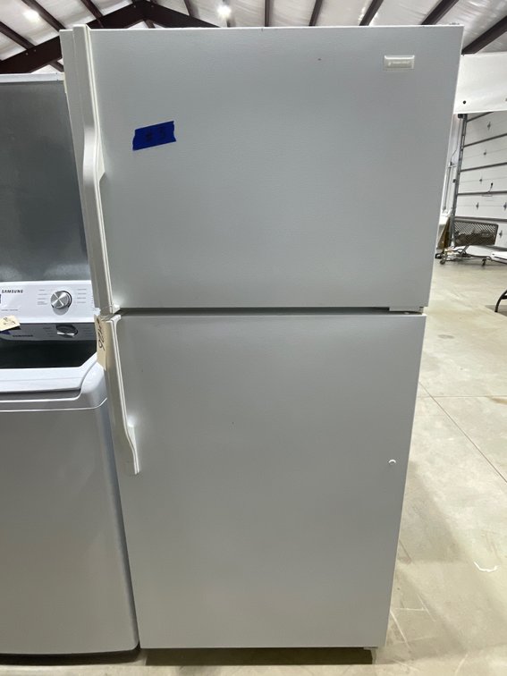 Magic Chef Refrigerator-Freezer