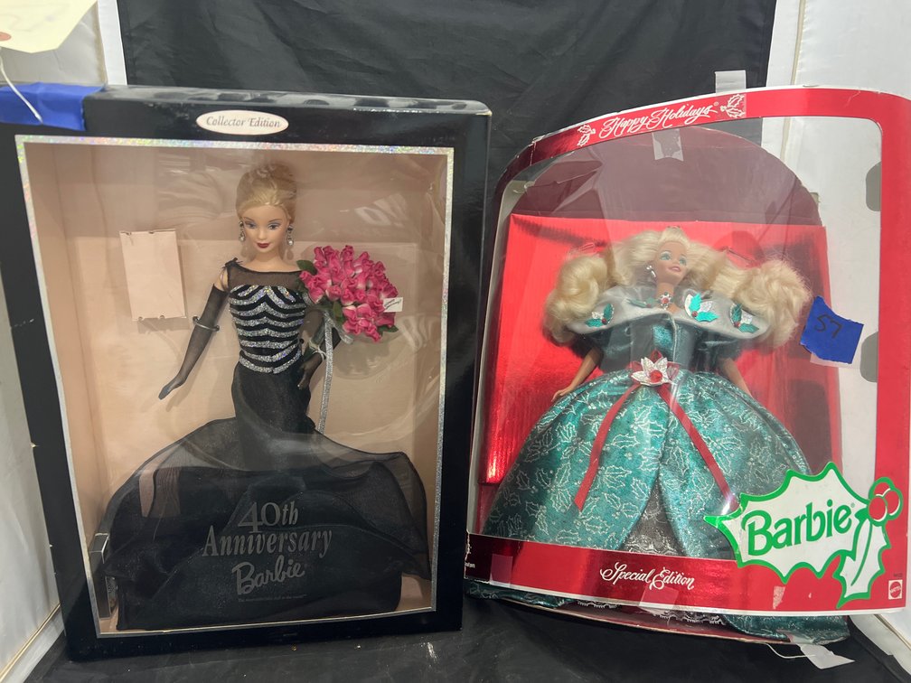 40th Ann. Barbie in Box & Happy Holidays Barbie