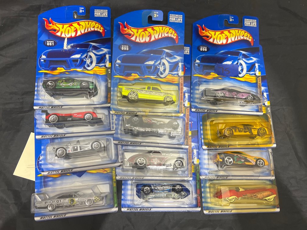 12 Pcs - Hot Wheels Cars NIP