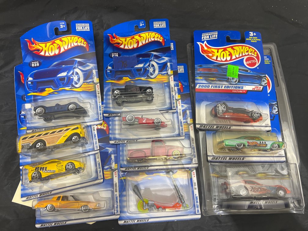 11 Pcs - Hot Wheels Cars NIP