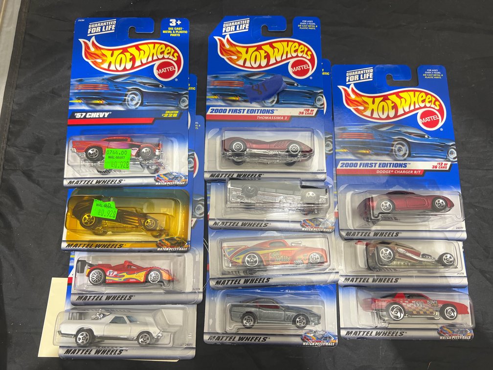 11 Pcs - Hot Wheels Cars NIP