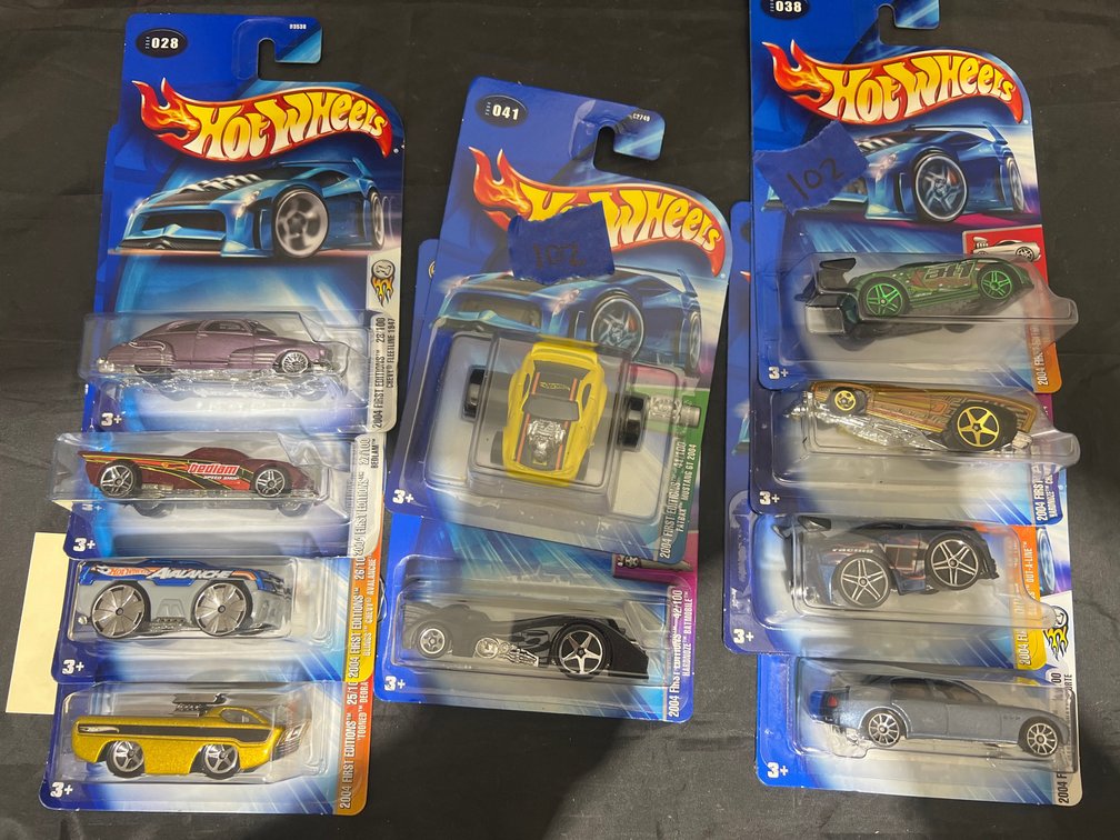 10 Pcs - Hot Wheels Cars NIP